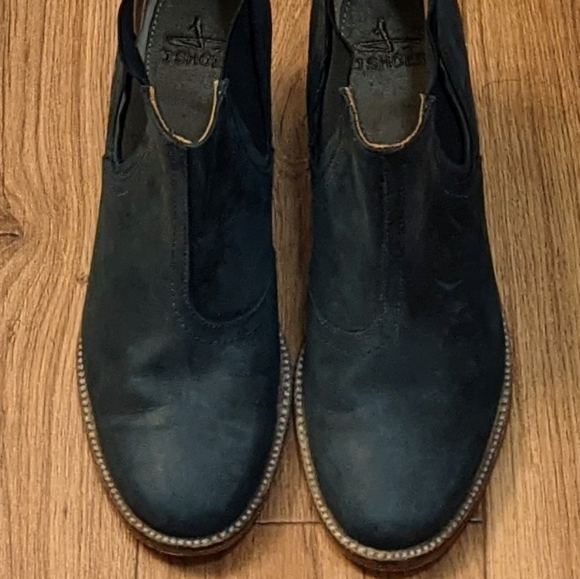 J. Shoes Leather Ankle Boots - Picture 6 of 6